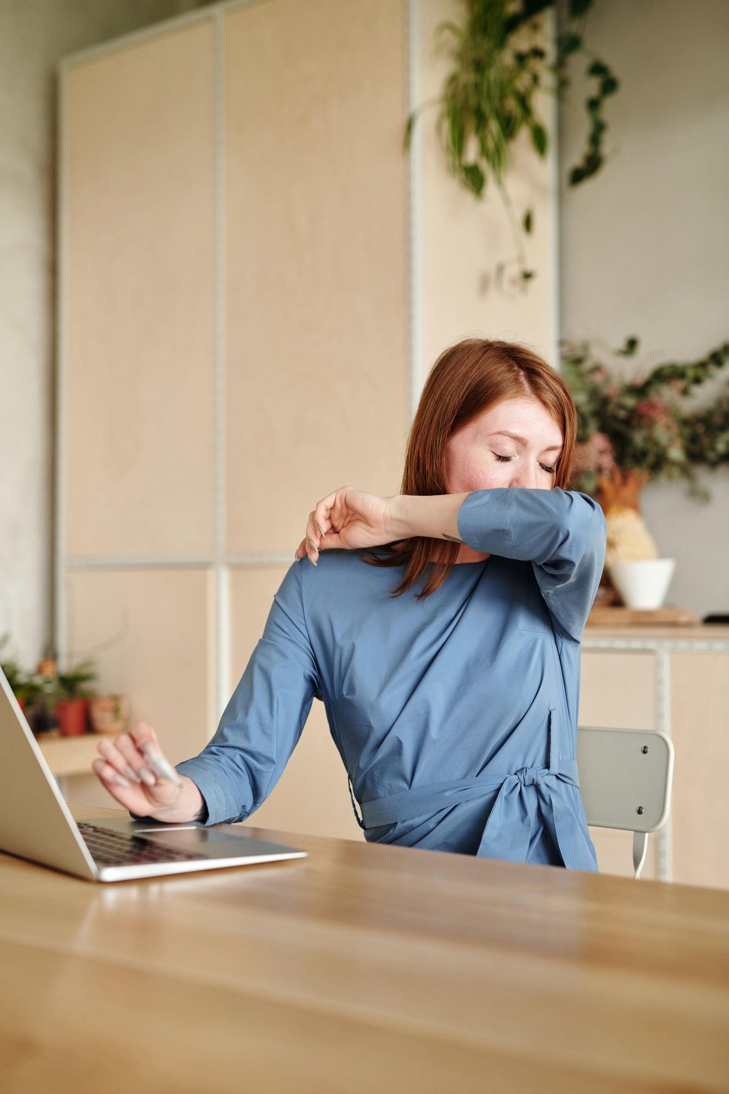 6 Foods to Naturally Fight a Persistent Cough - Twenty First Century Herbs